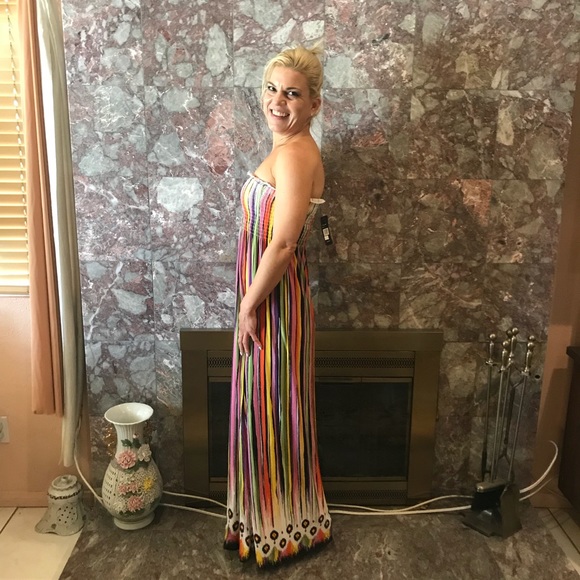 Hot summer dress 💜price drop 💜 - Picture 3 of 8